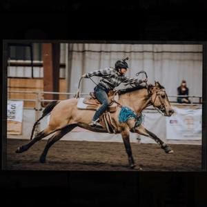 Meet your Posher, Adri